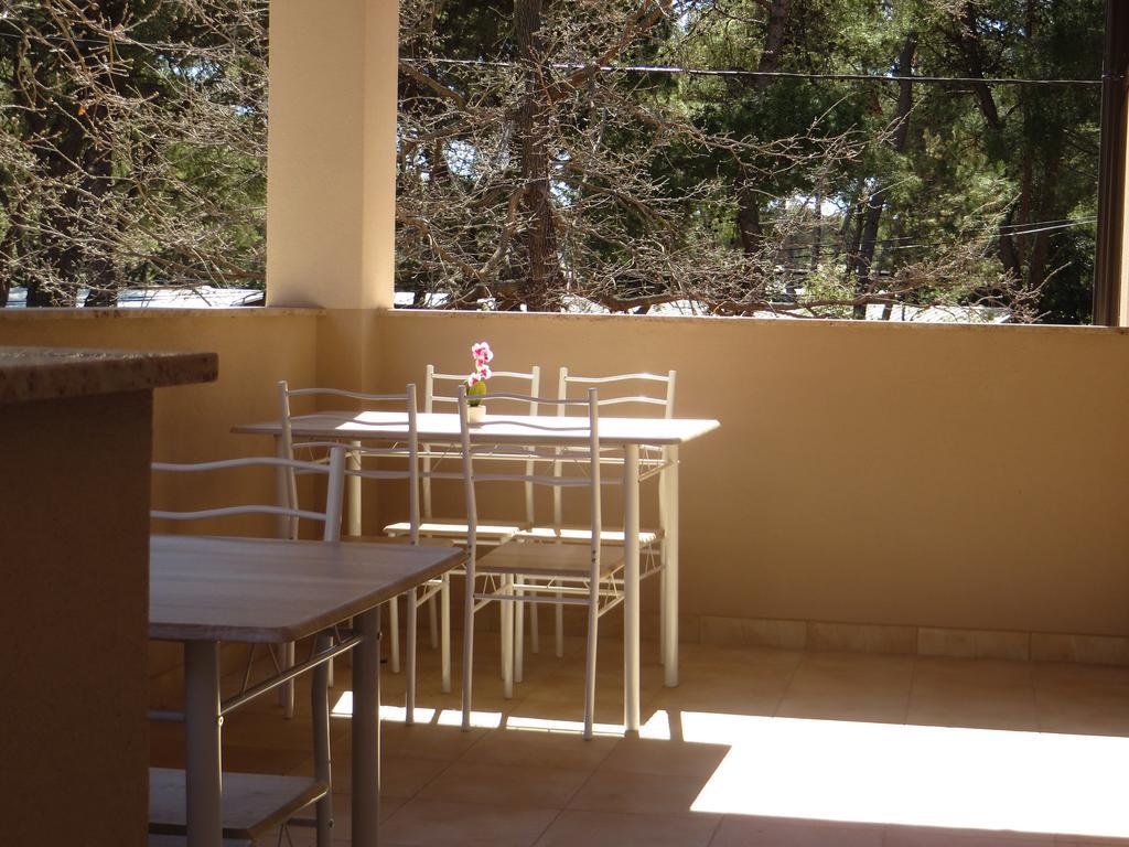 Apartments Karaba Pakoštane Dış mekan fotoğraf