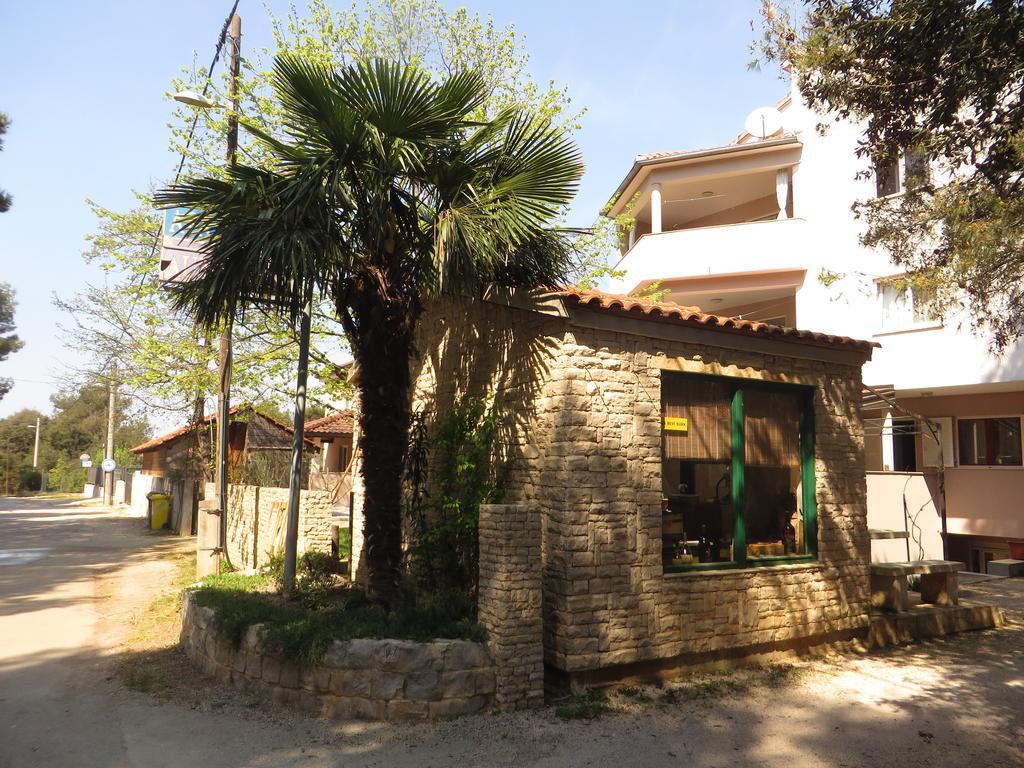 Apartments Karaba Pakoštane Dış mekan fotoğraf